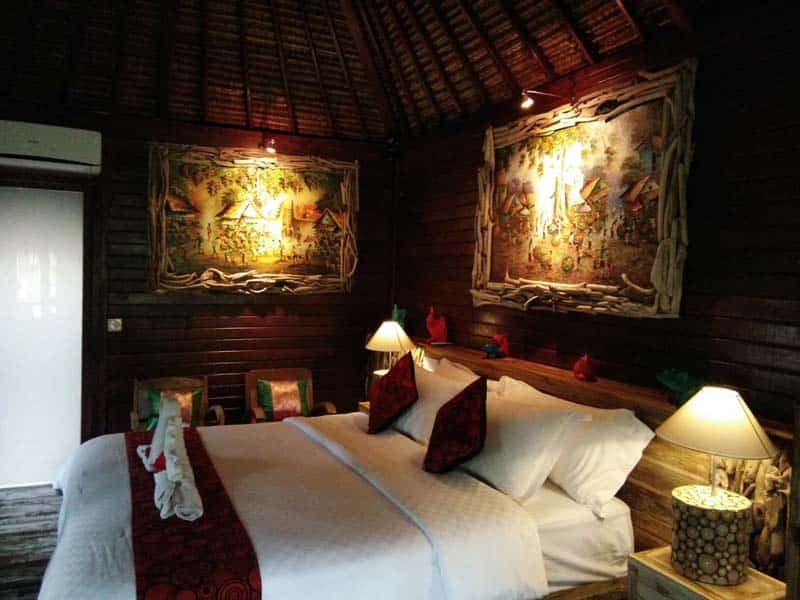 ubud virgin villa-suite garden view-room and decor